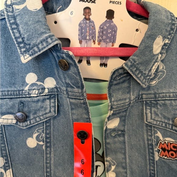 ⭐️Disney Mickey Mouse Denim Jacket and Tshirt Size 6 - Picture 4 of 7